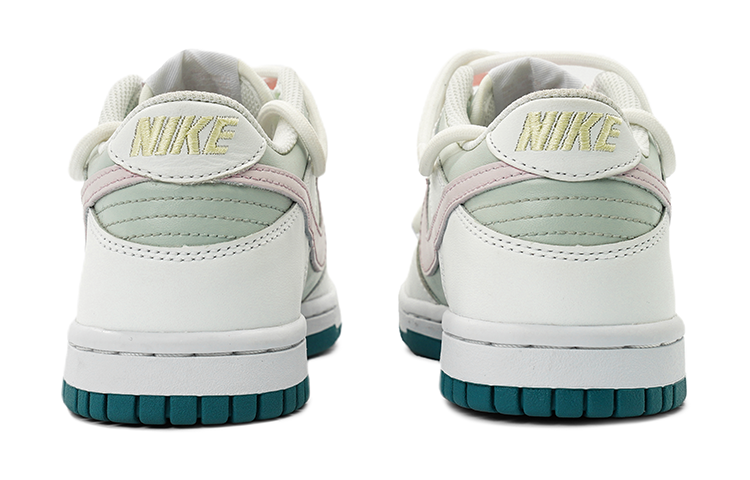 Shop 나이키 덩크 로우 '베리 그라데이션 핑크-그린' (커스텀) FD9911-101(TeamI-女款温冷豆沙L粉灰绿)