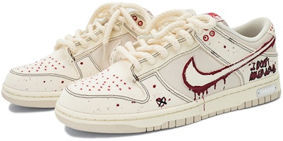 【客製球鞋】Nike Dunk Low 莓刻 瑪莉 暗黑風 低筒 滑板鞋 男女同款 米紅 Lookbook 【客製球鞋】Nike Dunk Low 莓刻 瑪莉 暗黑風 低筒 滑板鞋 男女同款 米紅