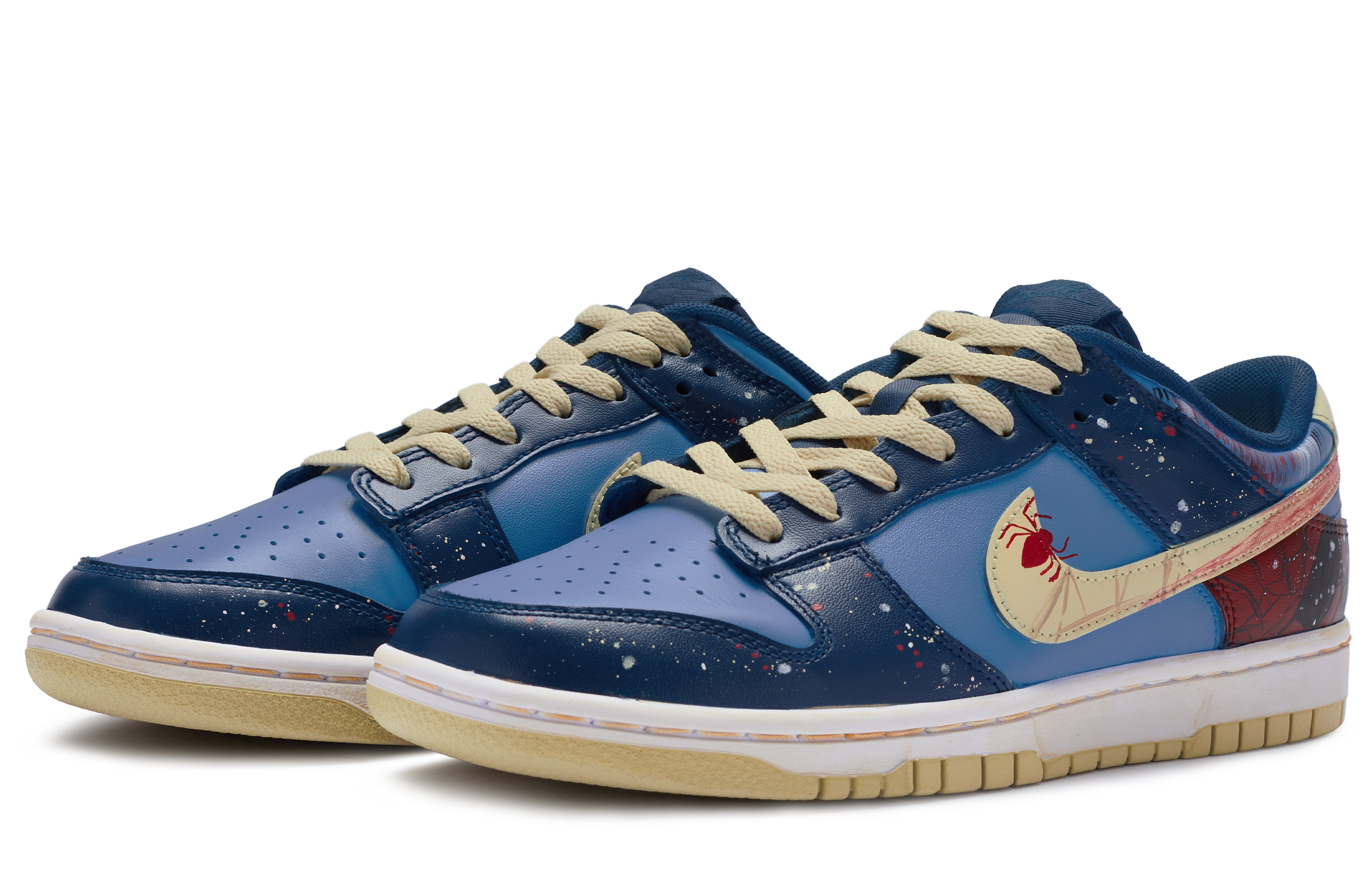 Lookbook 나이키 덩크 로우 '빅뉴 블루 핸드페인팅' (커스텀) DV0833-100(TeamR-男款蜘蛛侠)