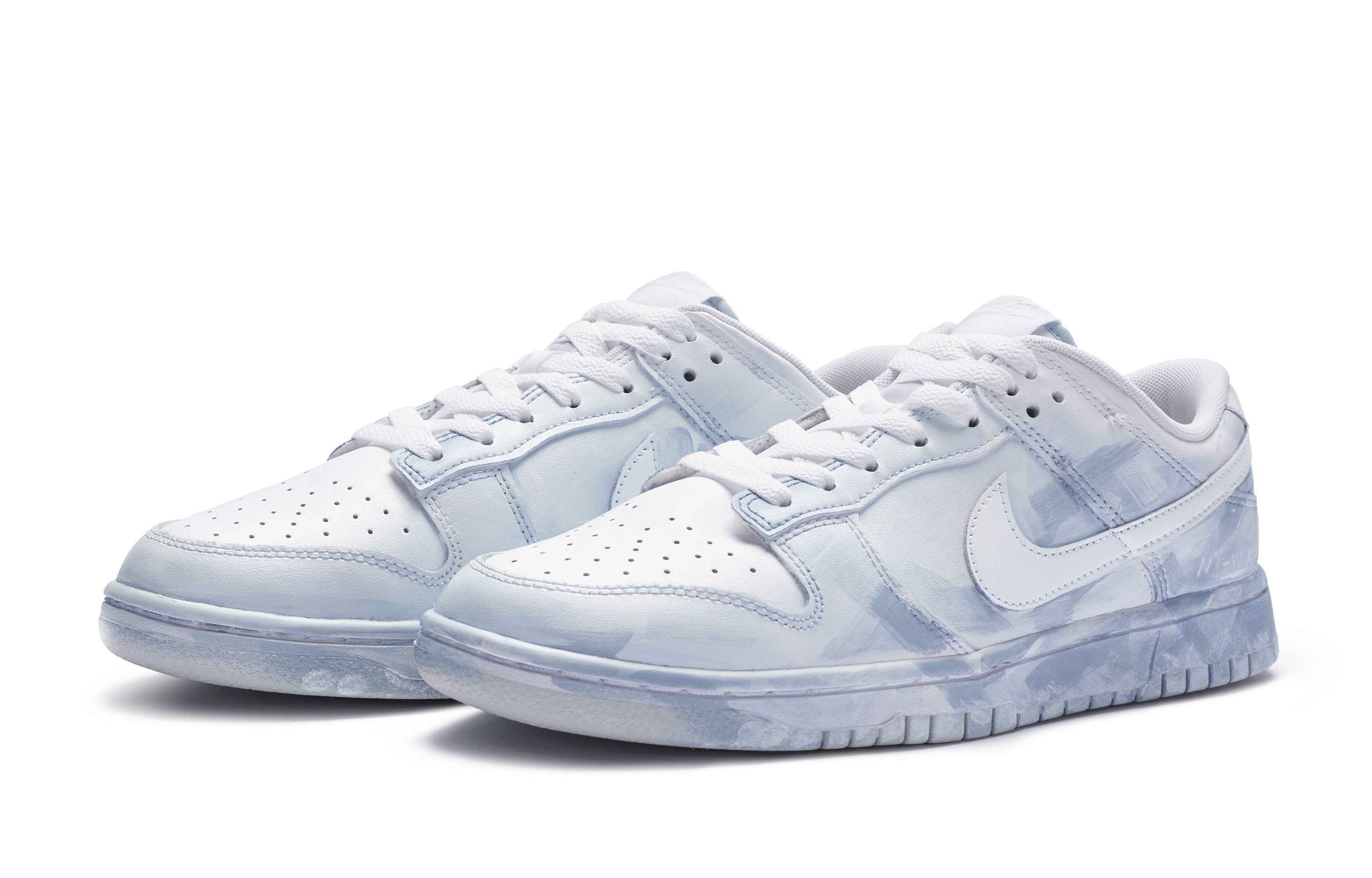 Lookbook [Sepatu Custom] Nike Dunk Low 'BIGNIU Putih Biru Dip-Dye' DH9765-102(TeamR-女款白蓝浸染)
