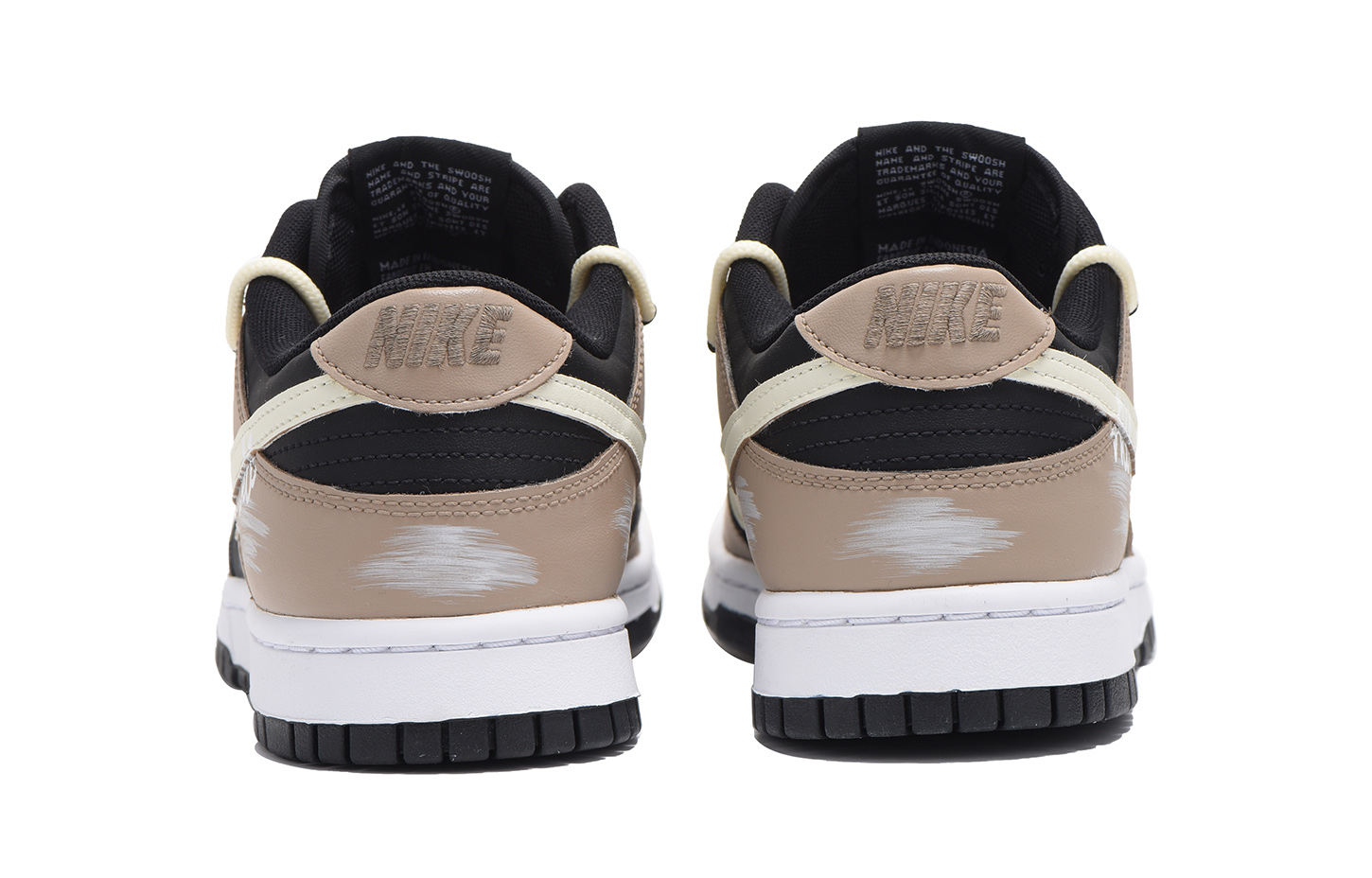 Shop 【訂製運動鞋】Nike Dunk Low 字母 解構 街頭 低筒 滑板鞋 男款 黑棕