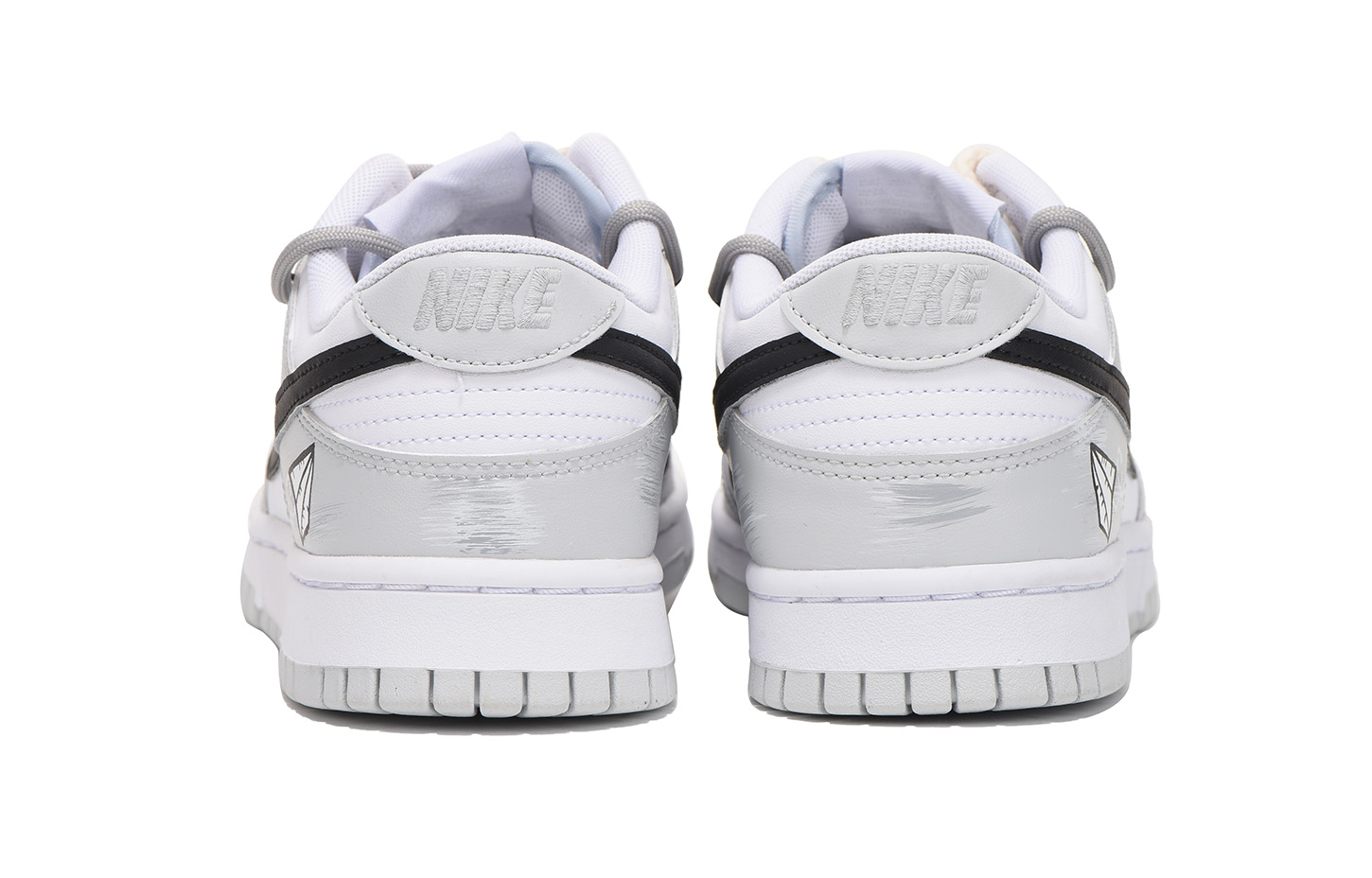 Shop [Kasut Tersuai] Nike Dunk Low 'Hitam Kelabu Deconstructed Paper Plane' DH9765-102(Team59-女款黑灰四SBOX)