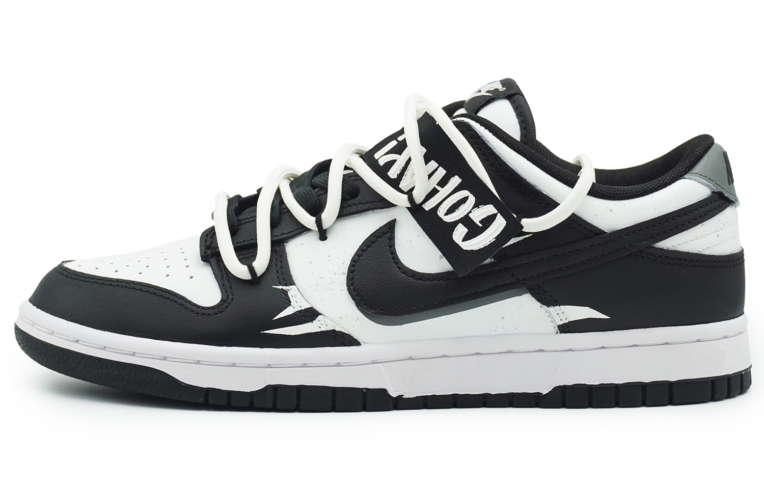 Lookbook 나이키 덩크 로우 '블랙팬서 판다' (커스텀) CW1590-100(Team108-女款裂缝)