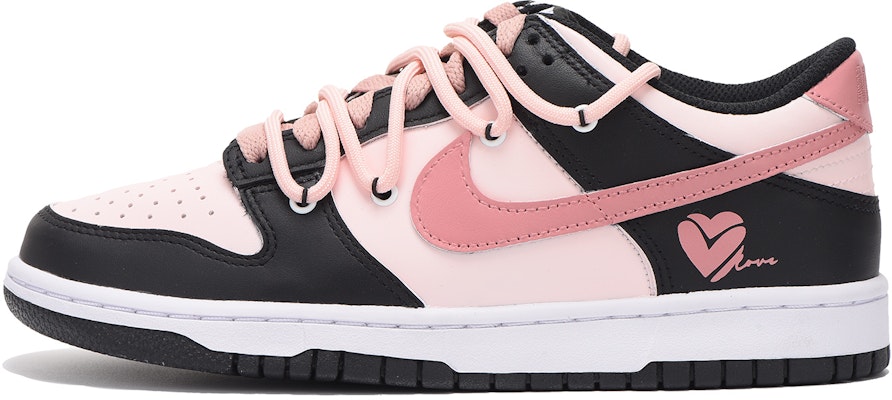 カスタムシューズ - ナイキ ダンク ロー「ブラックピンク デコンストラクテッド ハート」 CW1590-100(Team拾伍-女款粉爱心六) Buy カスタムシューズ - ナイキ ダンク ロー「ブラックピンク デコンストラクテッド ハート」 CW1590-100(Team拾伍-女款粉爱心六)