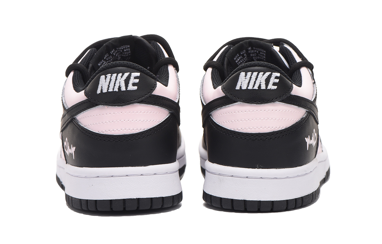 Shop 나이키 덩크 로우 '블랙 핑크 하트' (커스텀) CW1590-100(Team拾伍-女款黑粉七)