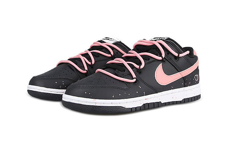 Shop ナイキ ダンク ロー『ブラック ピンク ハート』カスタム シューズ FD1232-001(Team58-爱心双扣女)