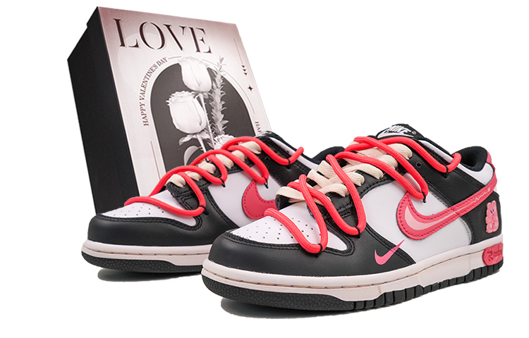 Buy 【客製球鞋】Nike Dunk Low 心動小熊 甜酷 辣妹 禮盒 熊貓 防滑耐磨 低筒 板鞋 GS 黑粉