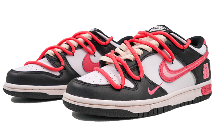Shop 【客製球鞋】Nike Dunk Low 心動小熊 甜酷 辣妹 禮盒 熊貓 防滑耐磨 低筒 板鞋 GS 黑粉