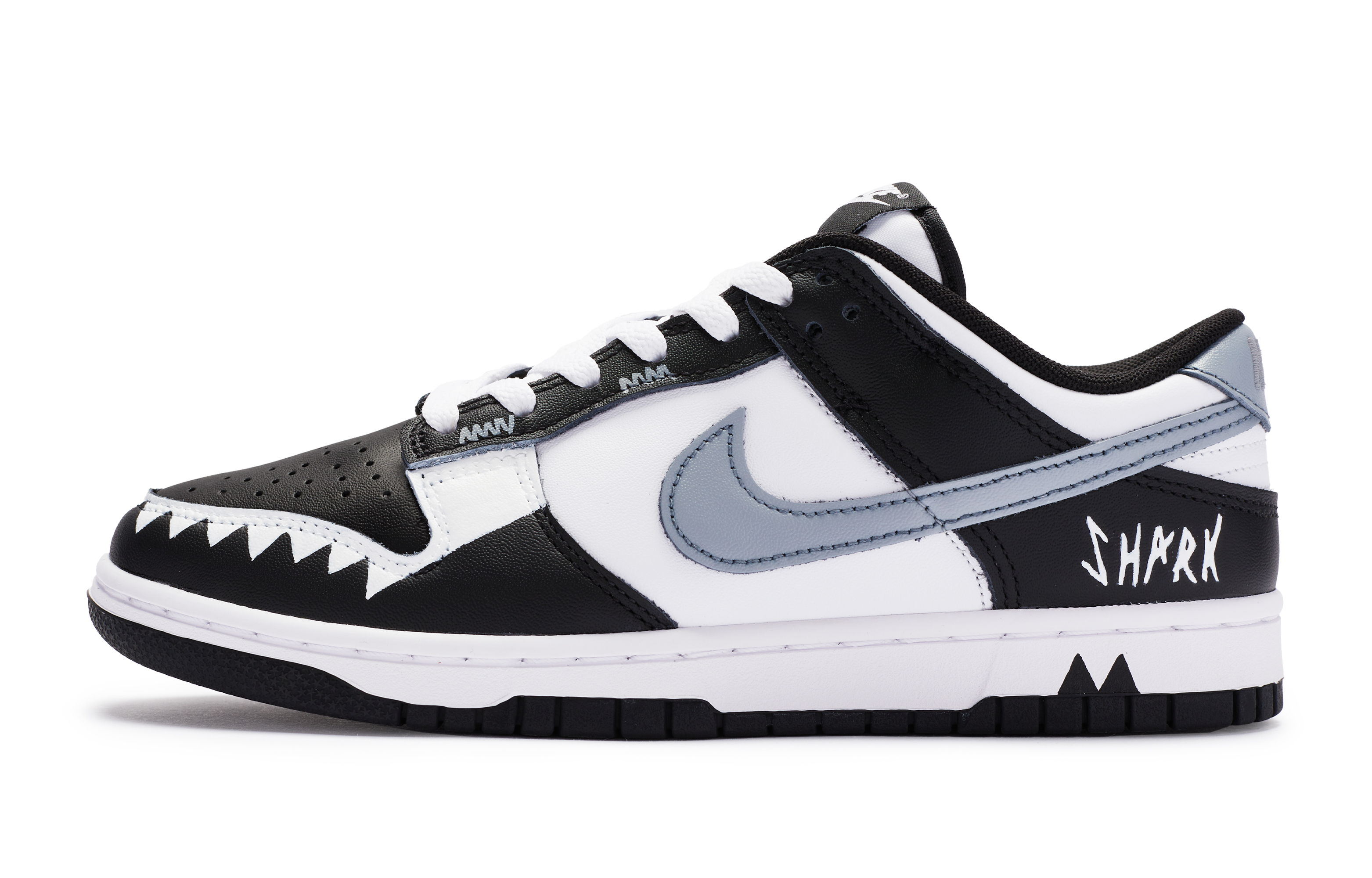 Buy [Kasut Custom] Nike Dunk Rendah 'Hitam Putih' CW1590-100(TeamR-女款酷酷鲨)