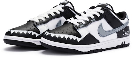 ナイキ ダンク ロー『ブラック ホワイト』カスタムシューズ CW1590-100(TeamR-女款酷酷鲨) Lookbook ナイキ ダンク ロー『ブラック ホワイト』カスタムシューズ CW1590-100(TeamR-女款酷酷鲨)