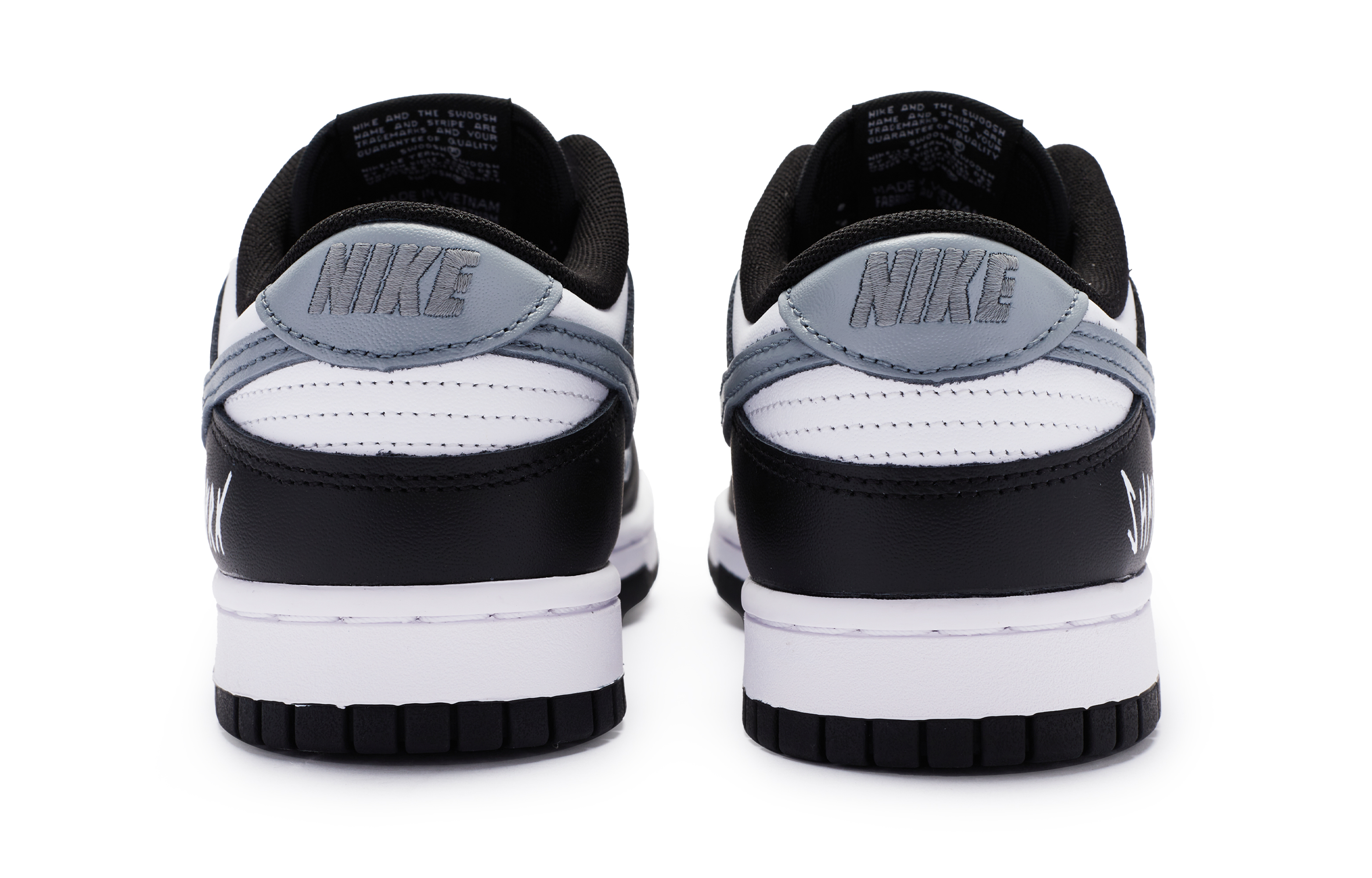 Shop [Kasut Custom] Nike Dunk Rendah 'Hitam Putih' CW1590-100(TeamR-女款酷酷鲨)