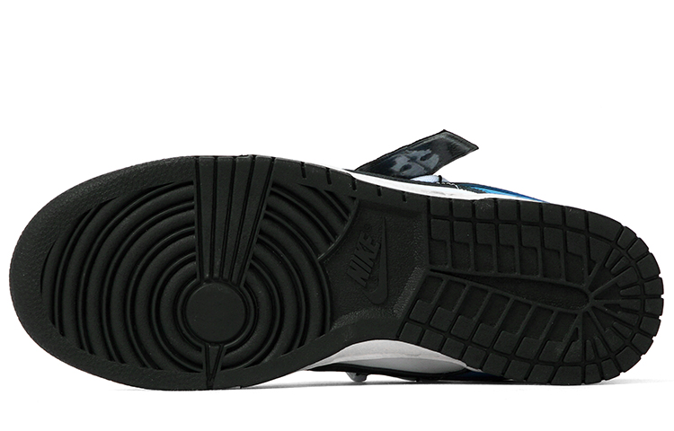 Purchase [Custom Sepatu] Nike Dunk Low 'Hitam Putih Biru' DD1391-100(Team拾柒-男款低帮往事随风板鞋)