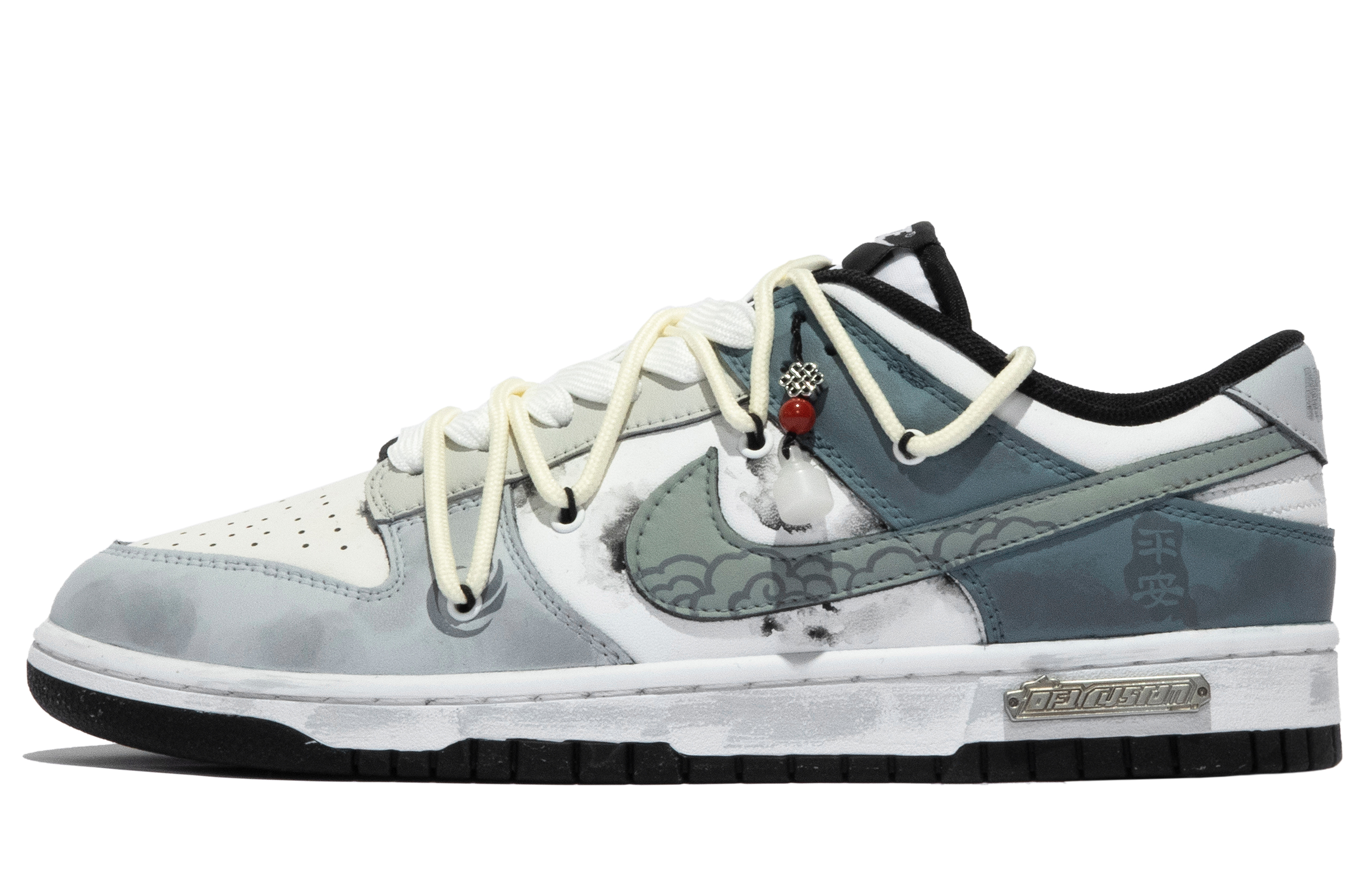 Buy [Kasut Custom] Nike Dunk Low 'Hitam Putih Hijau' CW1590-100(TeamM-女款与山印S-BOX)