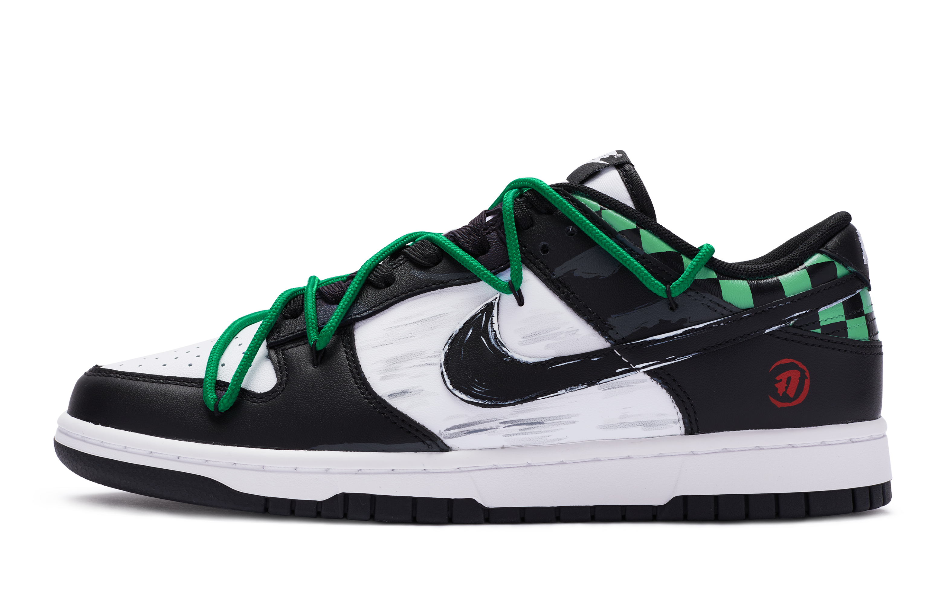 Buy [Zapatos Personalizados] Nike Dunk Low 'Negro Blanco Verde BIGNIU' CW1590-100(TeamR-女款炭治郎)