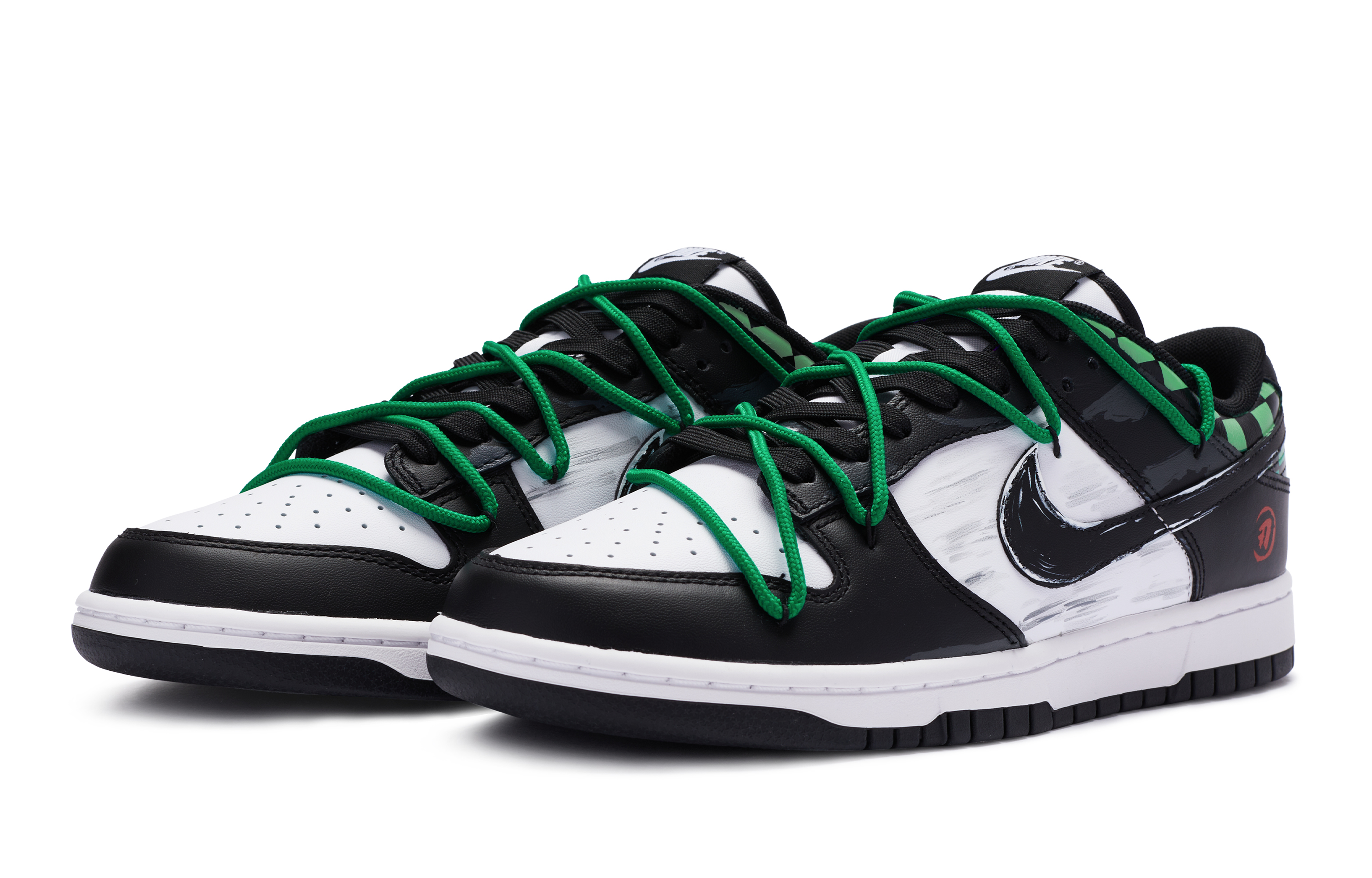 Lookbook [Zapatos Personalizados] Nike Dunk Low 'Negro Blanco Verde BIGNIU' CW1590-100(TeamR-女款炭治郎)