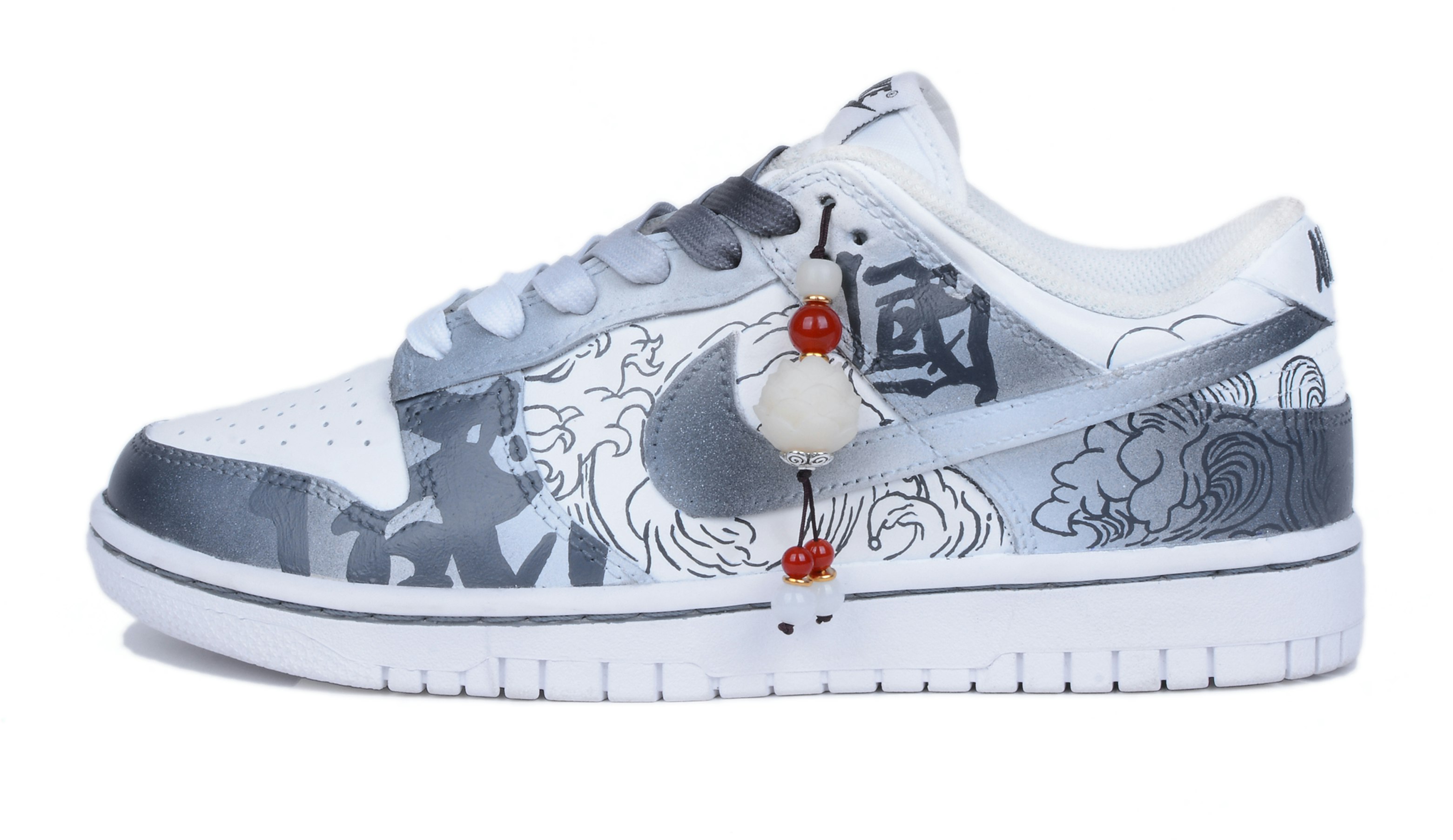 custom-shoes-nike-dunk-low-black-white-grey