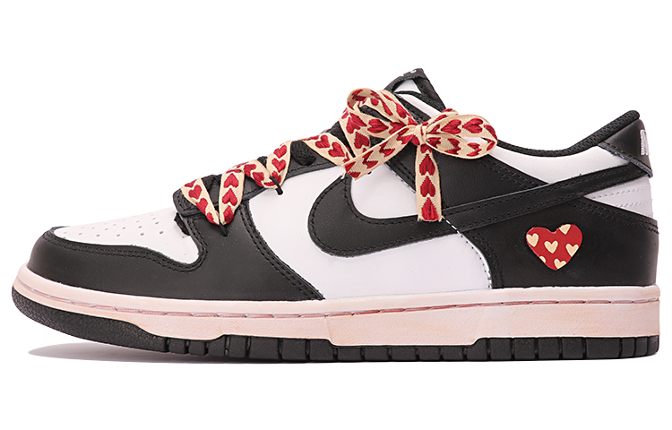 Buy [Nike Dunk Low'] Rekaan Semula Hitam Putih Kasut Custom CW1590-100(TeamThree-女款心动时刻黑白)