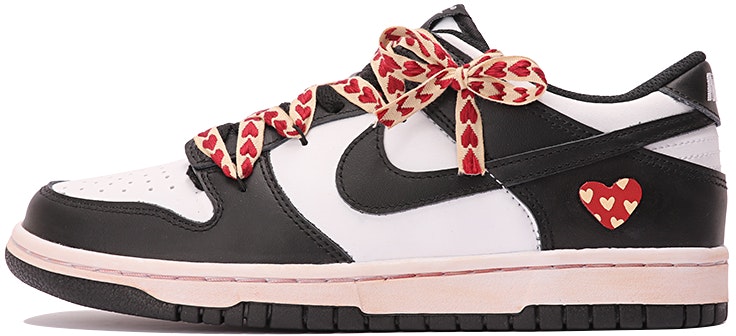 custom-shoes-nike-dunk-low-black-white-reconstructed