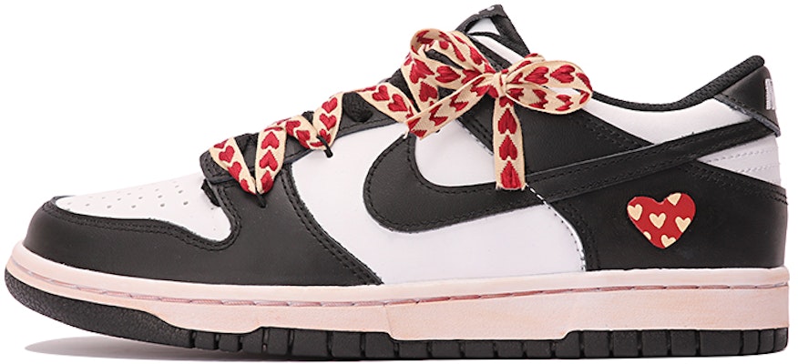나이키 덩크 로우 '블랙 화이트 리컨스트럭티드' (커스텀) CW1590-100(TeamThree-女款心动时刻黑白) Buy 나이키 덩크 로우 '블랙 화이트 리컨스트럭티드' (커스텀) CW1590-100(TeamThree-女款心动时刻黑白)