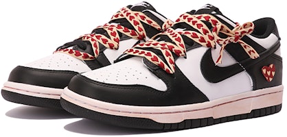 나이키 덩크 로우 '블랙 화이트 리컨스트럭티드' (커스텀) CW1590-100(TeamThree-女款心动时刻黑白) Details for 나이키 덩크 로우 '블랙 화이트 리컨스트럭티드' (커스텀) CW1590-100(TeamThree-女款心动时刻黑白)