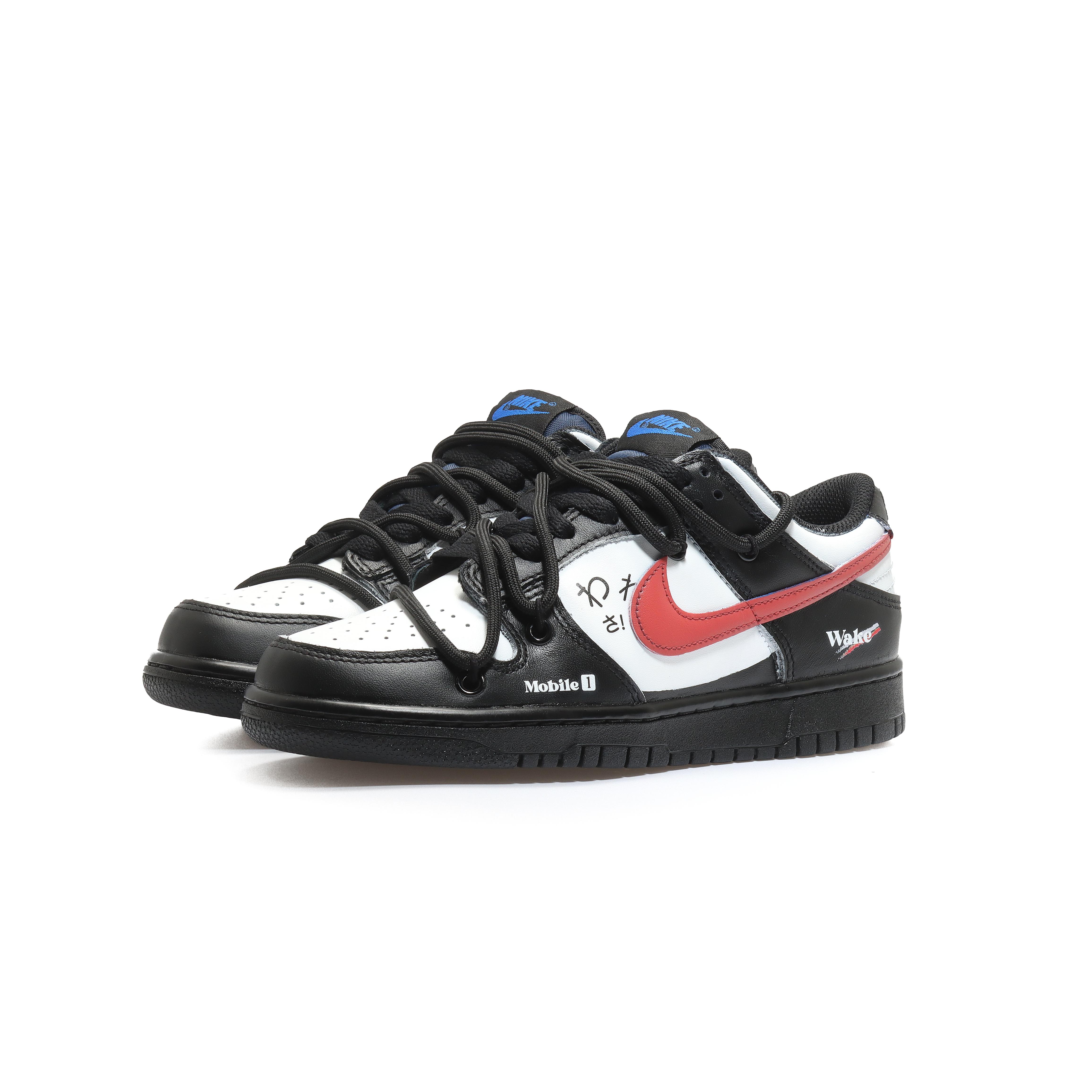 Lookbook 【定制球鞋】Nike Dunk Low 賽車設計款 改裝車文化 潮流logo 街頭 城市機能 解構鞋帶 低幫 板鞋 GS 黑白紅
