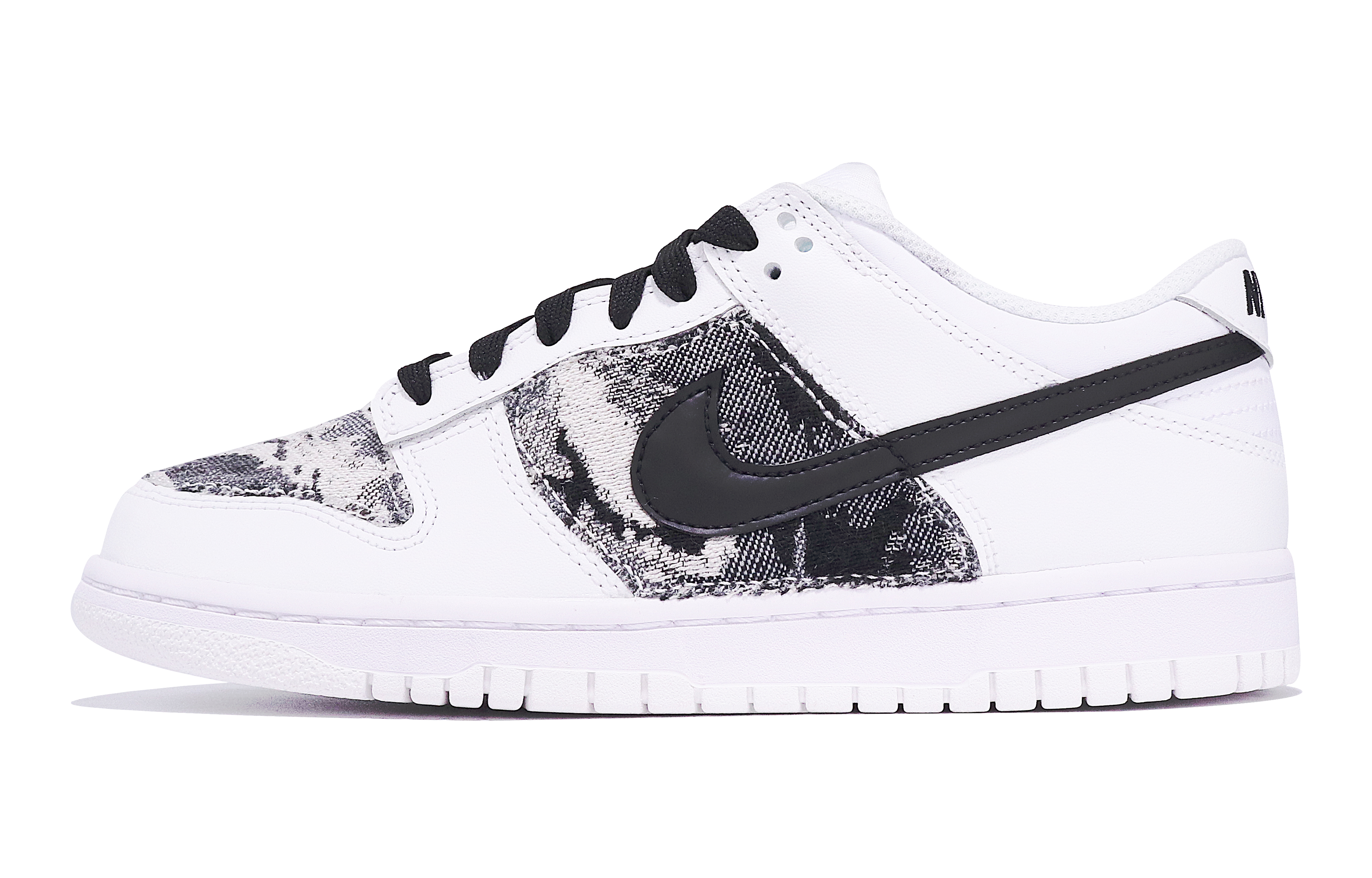 Buy [定制鞋款] 耐克Dunk Low '黑白复古学院主题' DH9765-100(TeamTen-女款DK复古黑白)