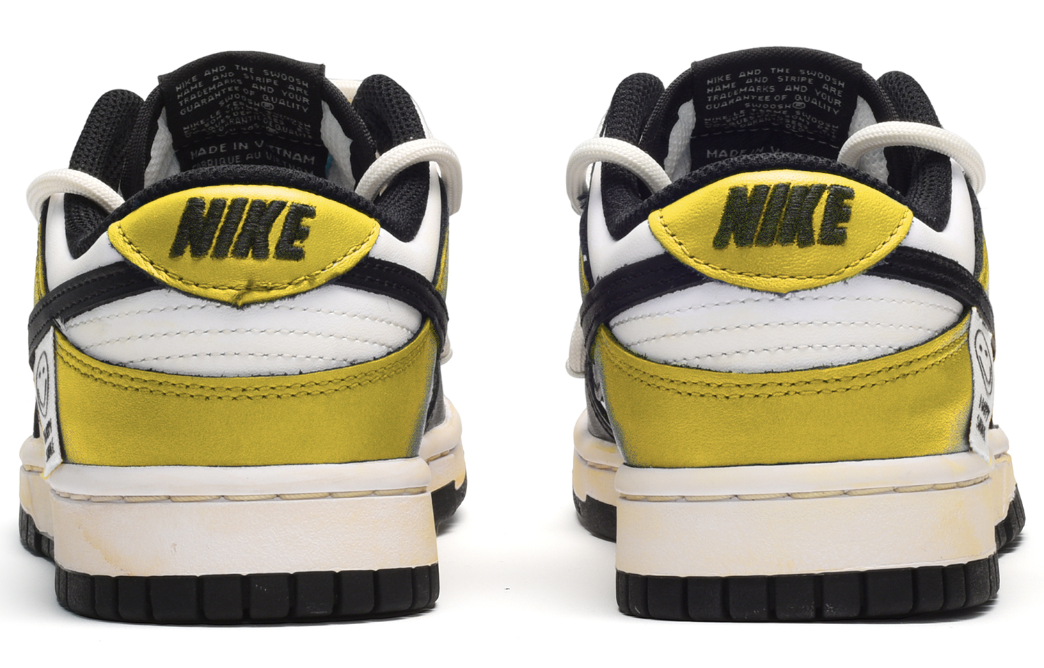 Shop [Zapatos Personalizados] Nike Dunk Low 'Negro Blanco Amarillo Sonriente' DD1391-100(TeamE-男款笑脸贴黑白黄)