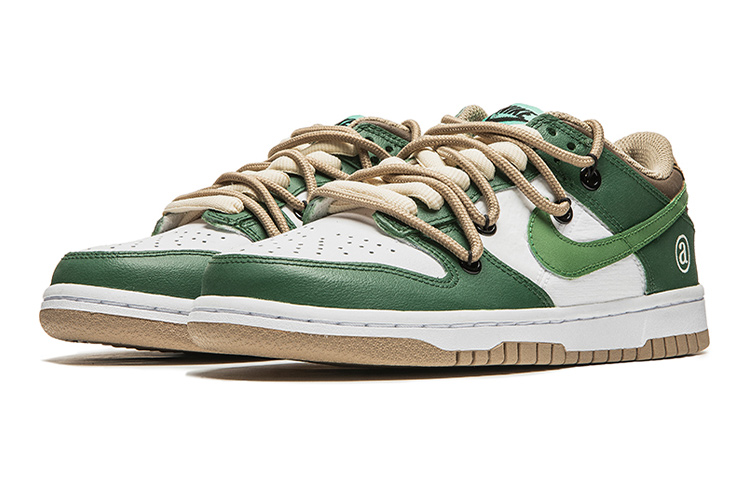 Lookbook 【定制球鞋】 Nike Dunk Low Blackout 經典休閒板鞋 復古街頭主題 塗鴉 解構雙鞋帶 低幫 板鞋 GS 綠色