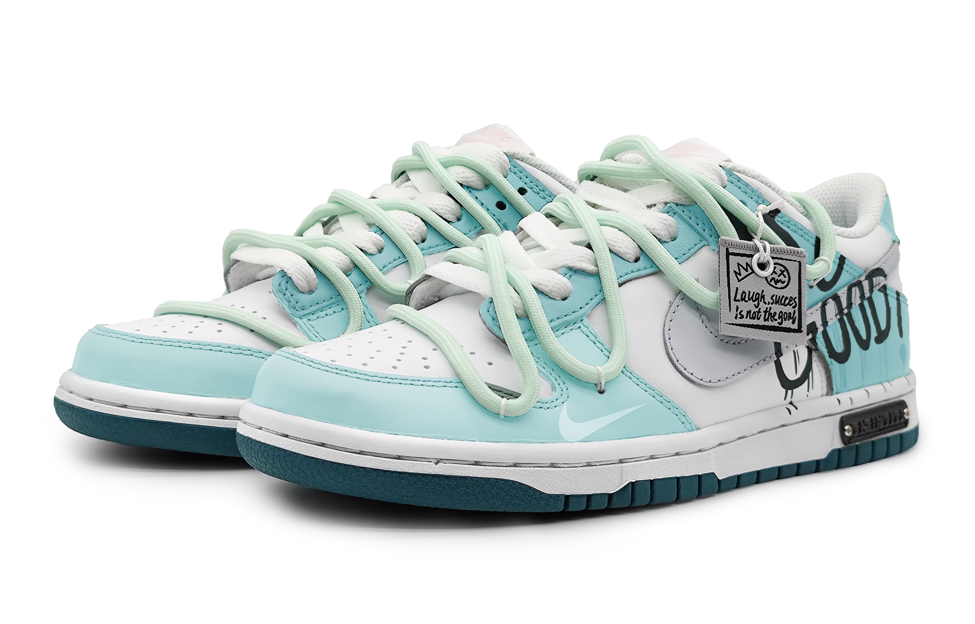 Lookbook 【訂製球鞋】 Nike Dunk Low 藍色軌跡 Good個性塗鴉 標牌可拆卸 低筒 滑板鞋 GS 白藍