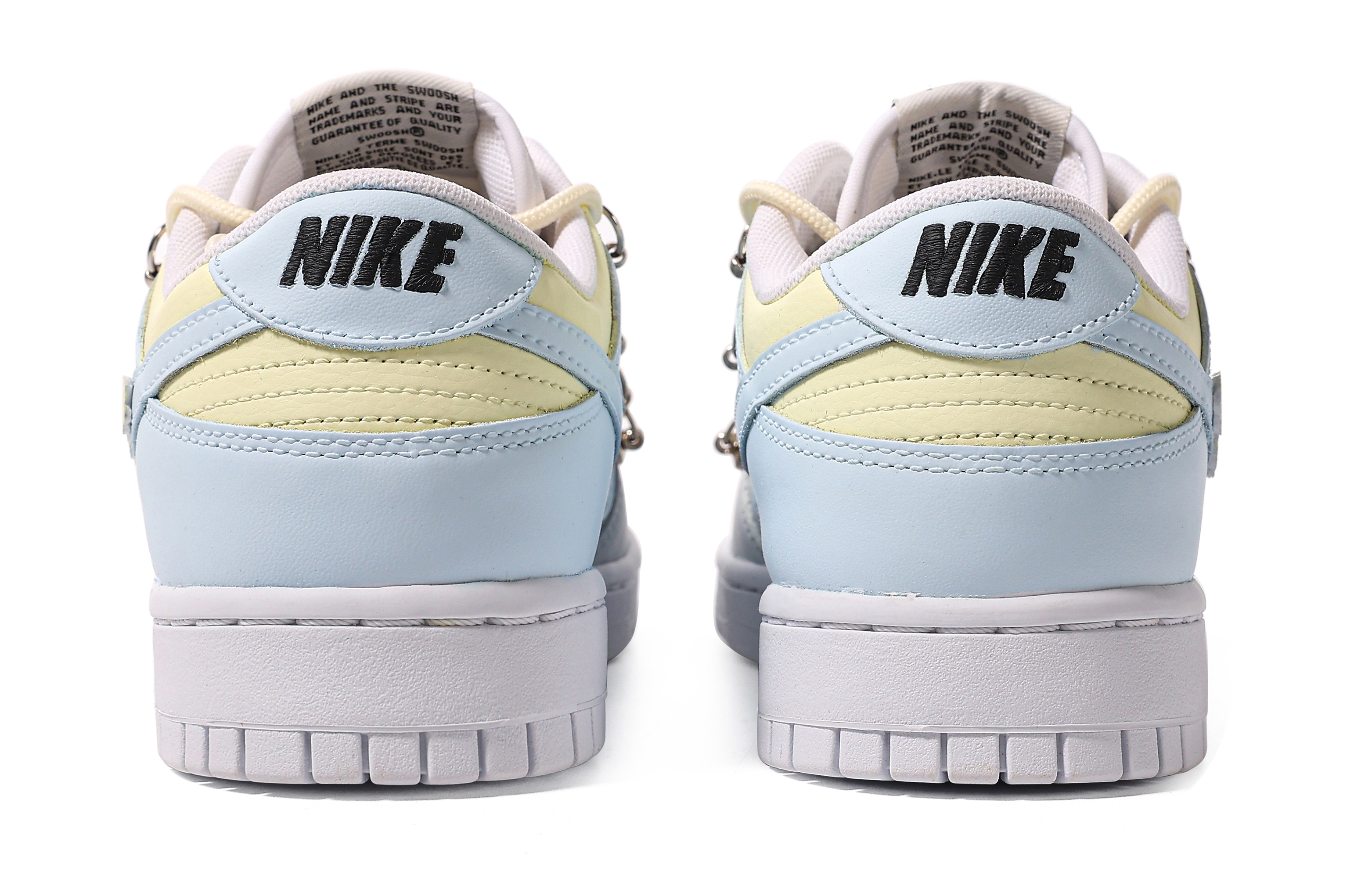 Shop 【オーダーメイドシューズ】ナイキ ダンク ロー『ブルースターリースカイ』 DH9765-100(TeamM-女款蓝色星晴S-BOX)