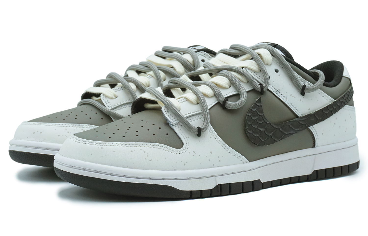 Purchase 【訂製球鞋】Nike Dunk Low 皮革 蛇皮摩卡 小眾穿搭 黑豹高級 解構熊貓 復古 防滑耐磨輕便透氣 低筒 板鞋 GS 灰棕