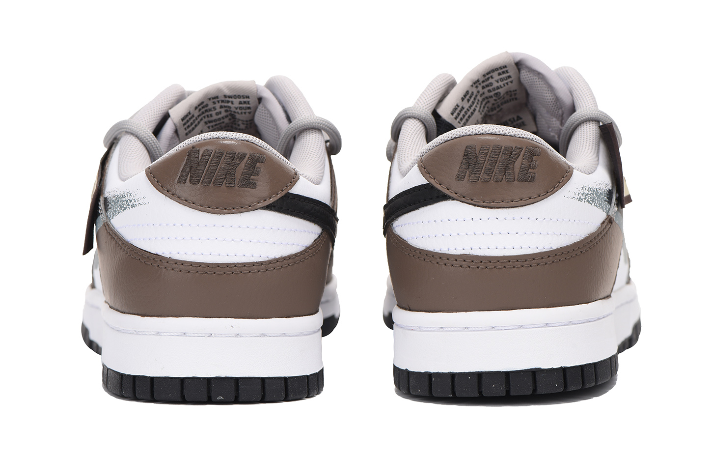 Shop 【訂製球鞋】Nike Dunk Low 解構 笑臉 街頭 高筒 板鞋 男款 棕白色