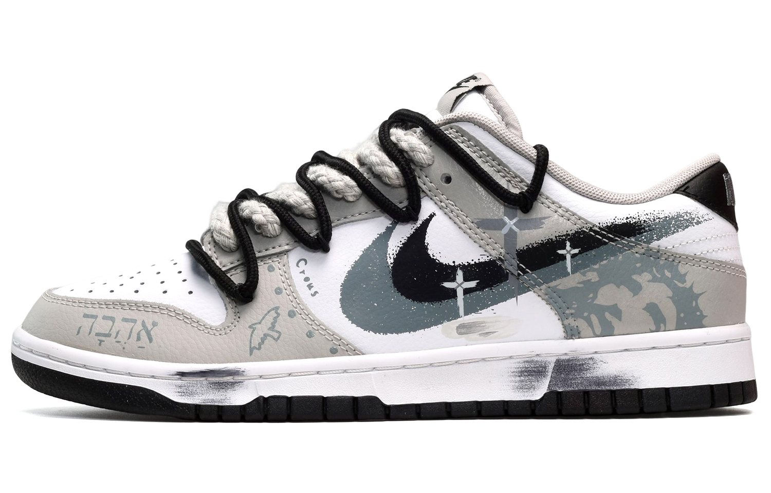 Buy [定制鞋款] 耐克Dunk低帮“画笔描绘十字 黑白灰” FD0661-100(TeamE-男款十字架黑白灰)