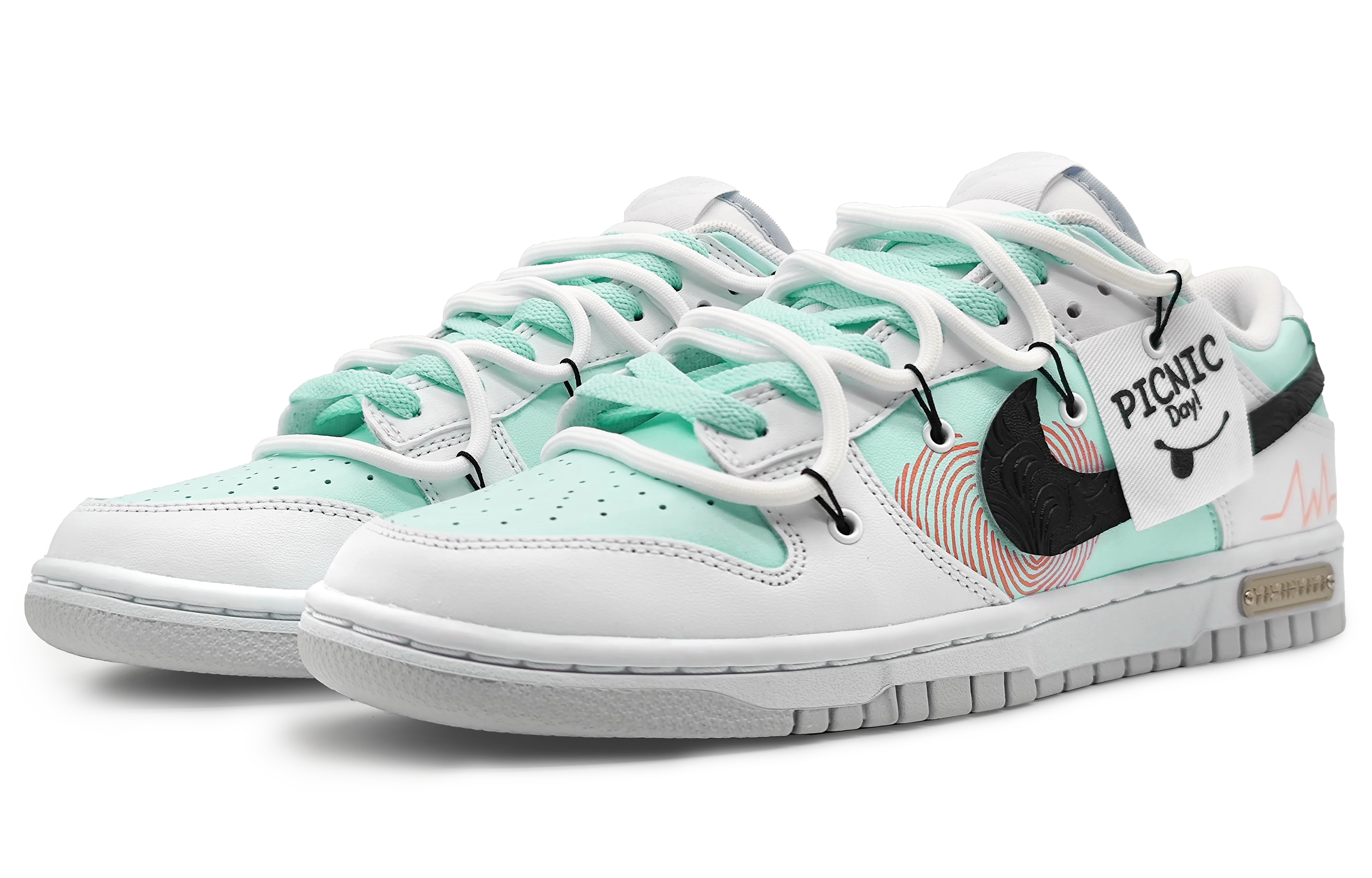 Lookbook 【訂製球鞋】Nike Dunk Low 山茶戀情 指紋愛心 雕花皮勾 解構紋理 標籤可拆卸 低筒 球鞋 男款 青灰