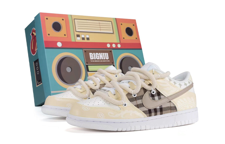 Buy 【定制球鞋】 Nike Dunk Low 解構鞋帶 腰果花 手繪噴繪 特殊鞋盒 低幫 板鞋 GS 米白
