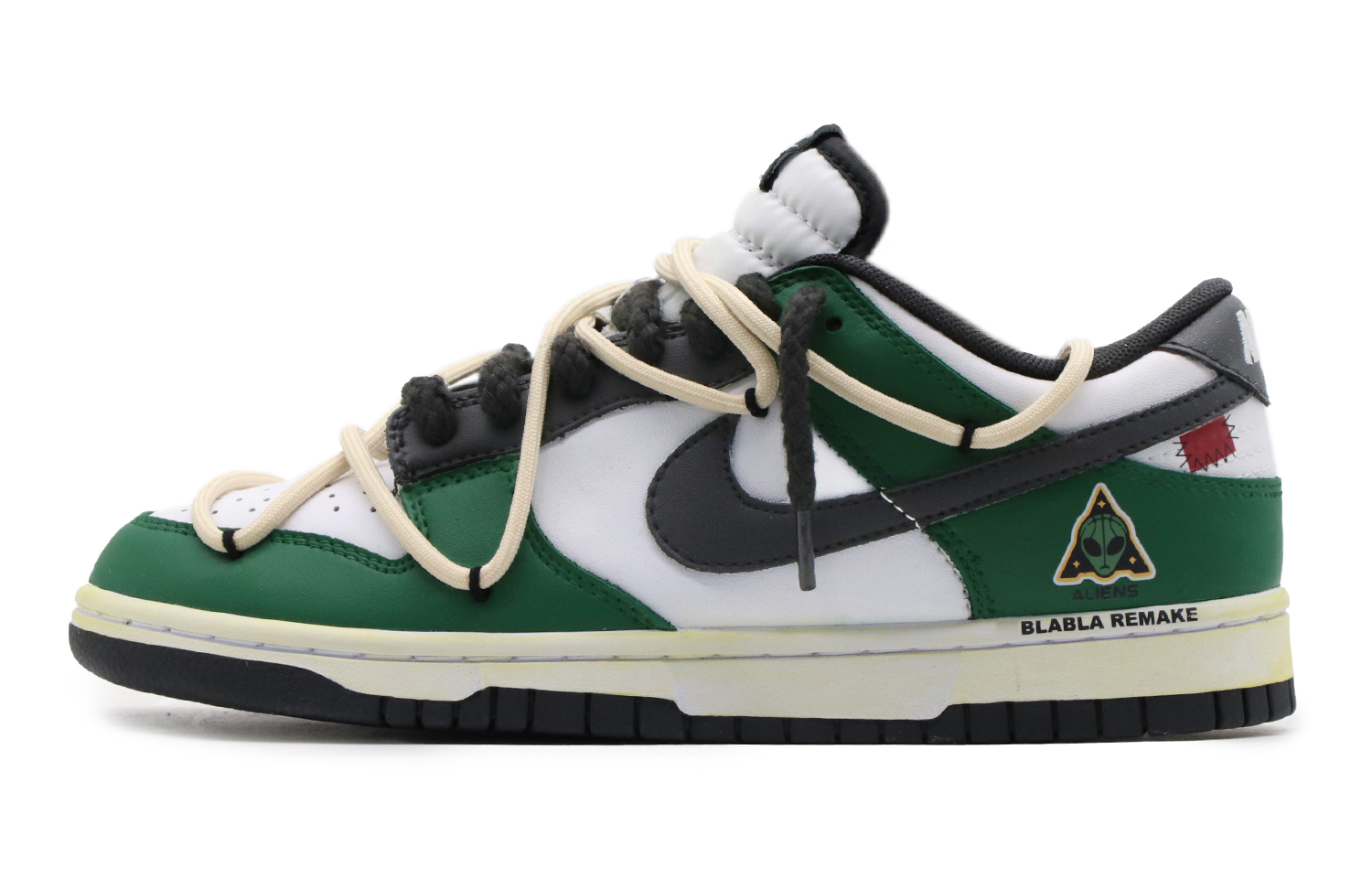 Buy [Zapatillas Personalizadas] Nike Dunk Low 'Cinta de Precaución' CW1590-100(Team57-女款警戒线)