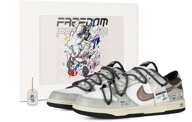 【訂製球鞋】Nike Dunk Low 水泥熊貓 畫冊 百搭 高街風 解構 低筒 板鞋 GS 白灰 Buy 【訂製球鞋】Nike Dunk Low 水泥熊貓 畫冊 百搭 高街風 解構 低筒 板鞋 GS 白灰