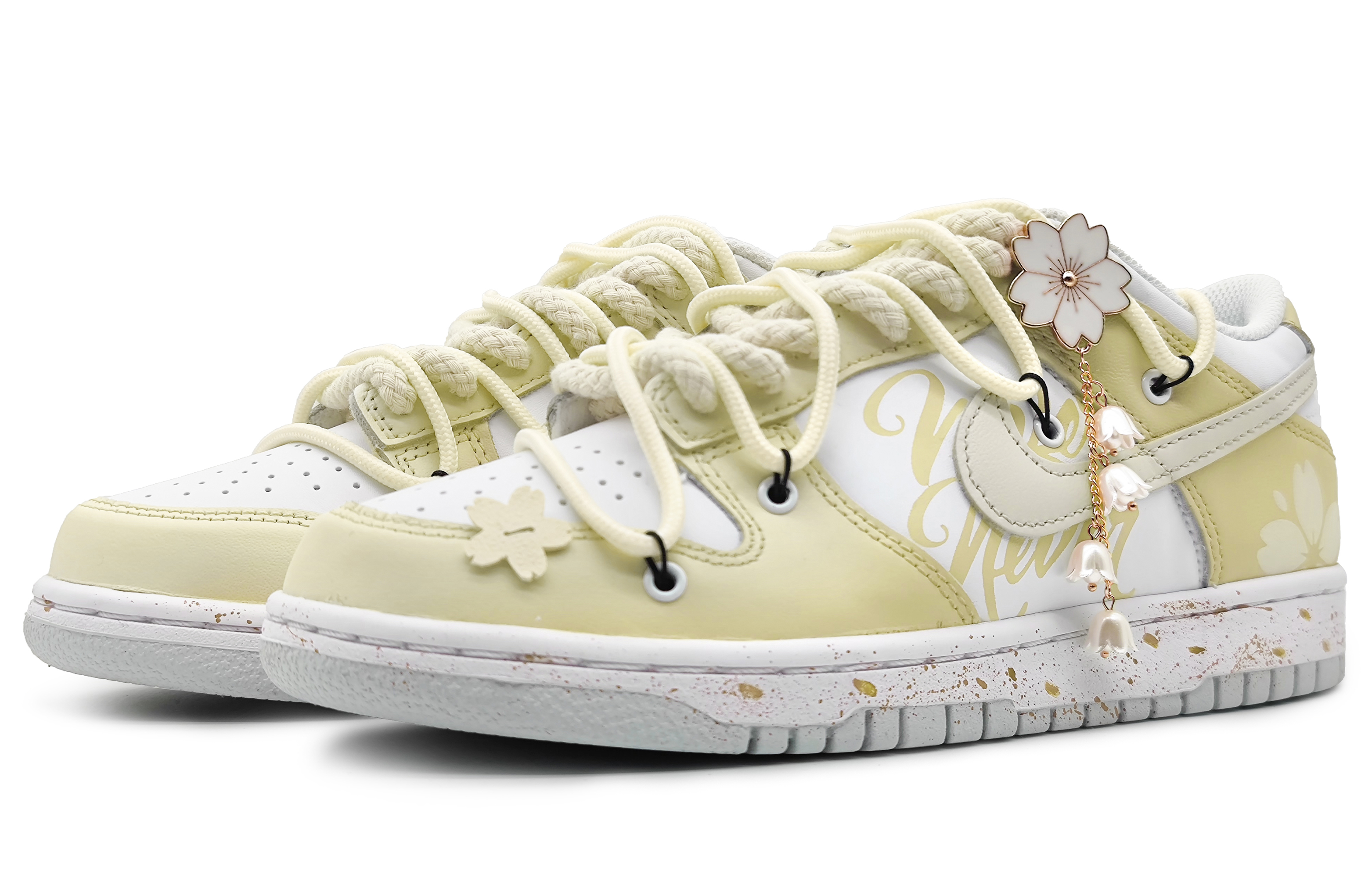 Lookbook [Sepatu Custom] Nike Dunk Low 'Cherry Blossom Splash' DV0831-101(Team16-男款樱粉甘露松花解构)