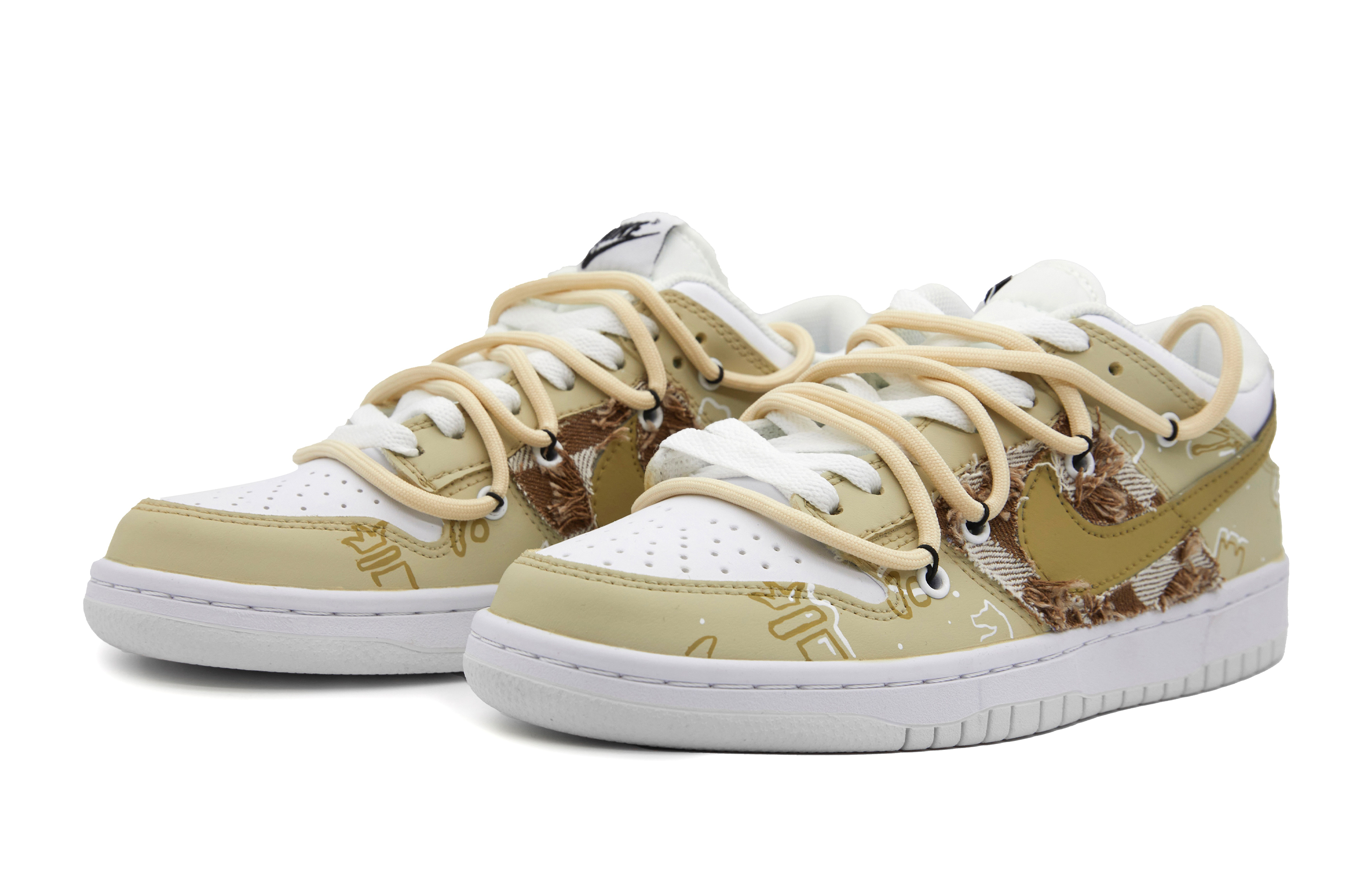 Lookbook [定制鞋款] 耐克Dunk Low '棋盘涂鸦' DH9765-100(Team51-女款棋盘格)