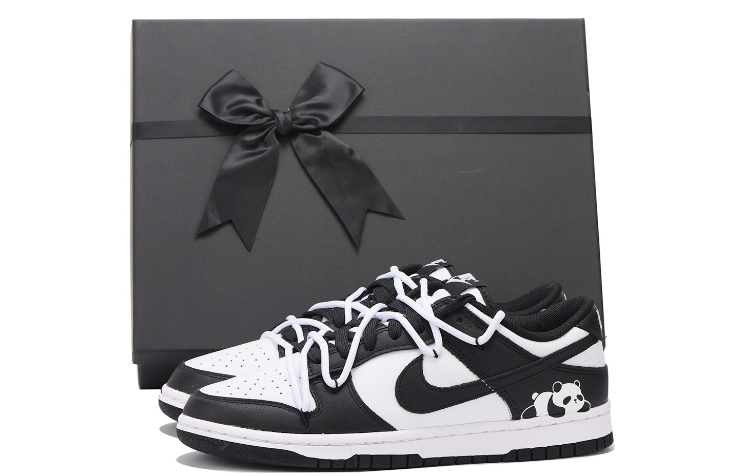 Buy 【訂製球鞋】Nike Dunk Low 栗子 vibe風 禮盒 熊貓 解構 高街 舒適 百搭 低筒 板鞋 男款 黑白