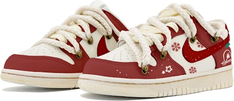 【客製化球鞋】Nike Dunk Low 浸染 解構鞋帶 vibe風 氧化做舊 聖誕限定 低筒 休閒鞋 GS 米紅 Lookbook 【客製化球鞋】Nike Dunk Low 浸染 解構鞋帶 vibe風 氧化做舊 聖誕限定 低筒 休閒鞋 GS 米紅
