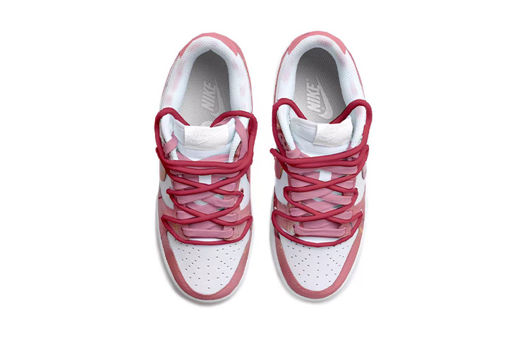 Shop 【カスタムシューズ】ナイキ ダンク ロー “クリスマス花火 ロージーグラデーション” DH9765-100(Team拾玖-烟花圣诞女S-BOX)