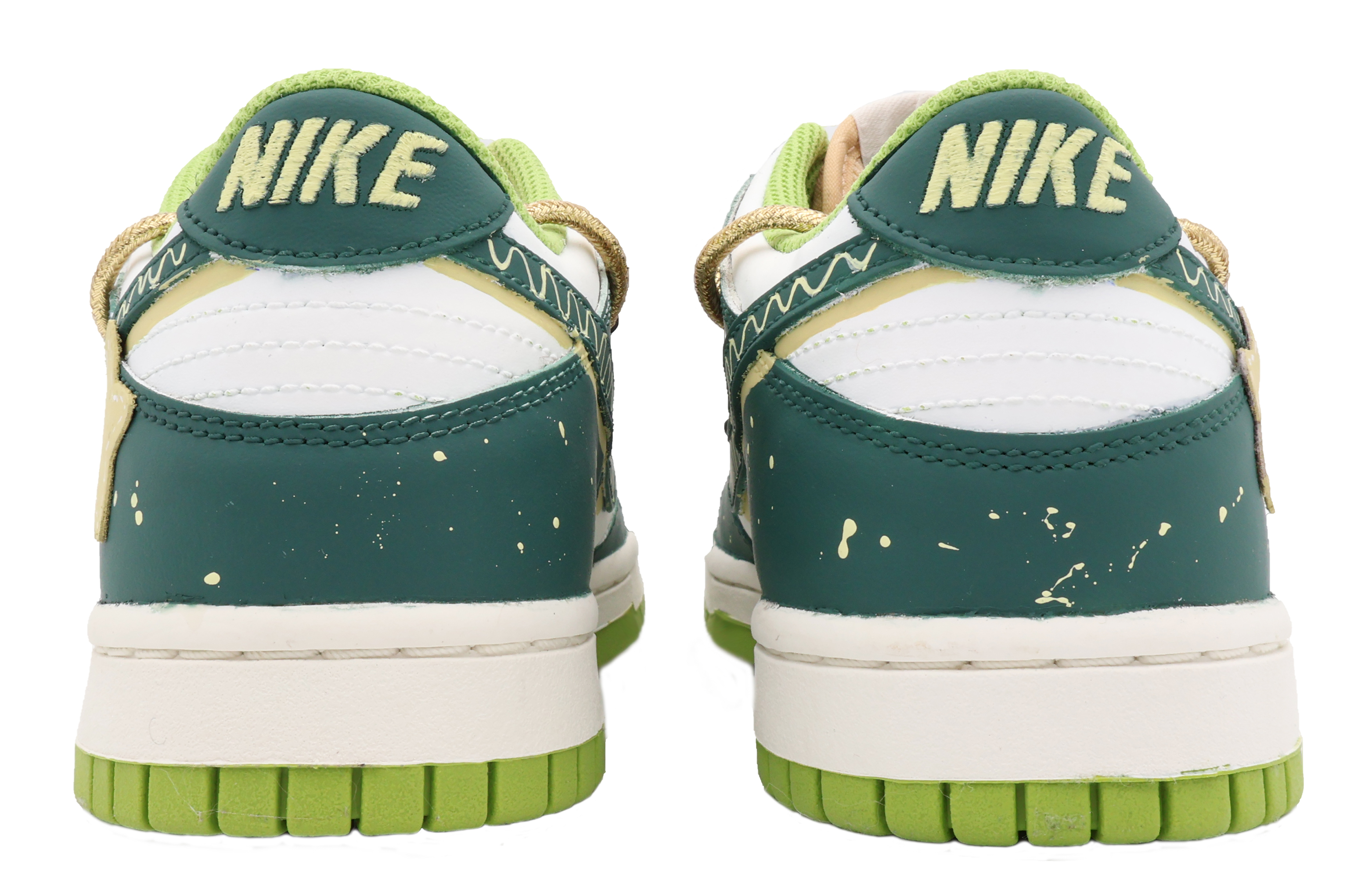 Shop 【定制球鞋】 Nike Dunk Low 聖誕樹 情侶禮物 星星 結構 潮流 低幫 板鞋 GS 白綠黃