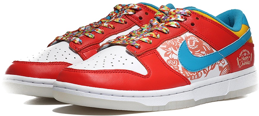 【訂製球鞋】 Nike Dunk Low 經典兔年 鴻運吉祥 低幫 板鞋 男女同款 白紅藍 Lookbook 【訂製球鞋】 Nike Dunk Low 經典兔年 鴻運吉祥 低幫 板鞋 男女同款 白紅藍