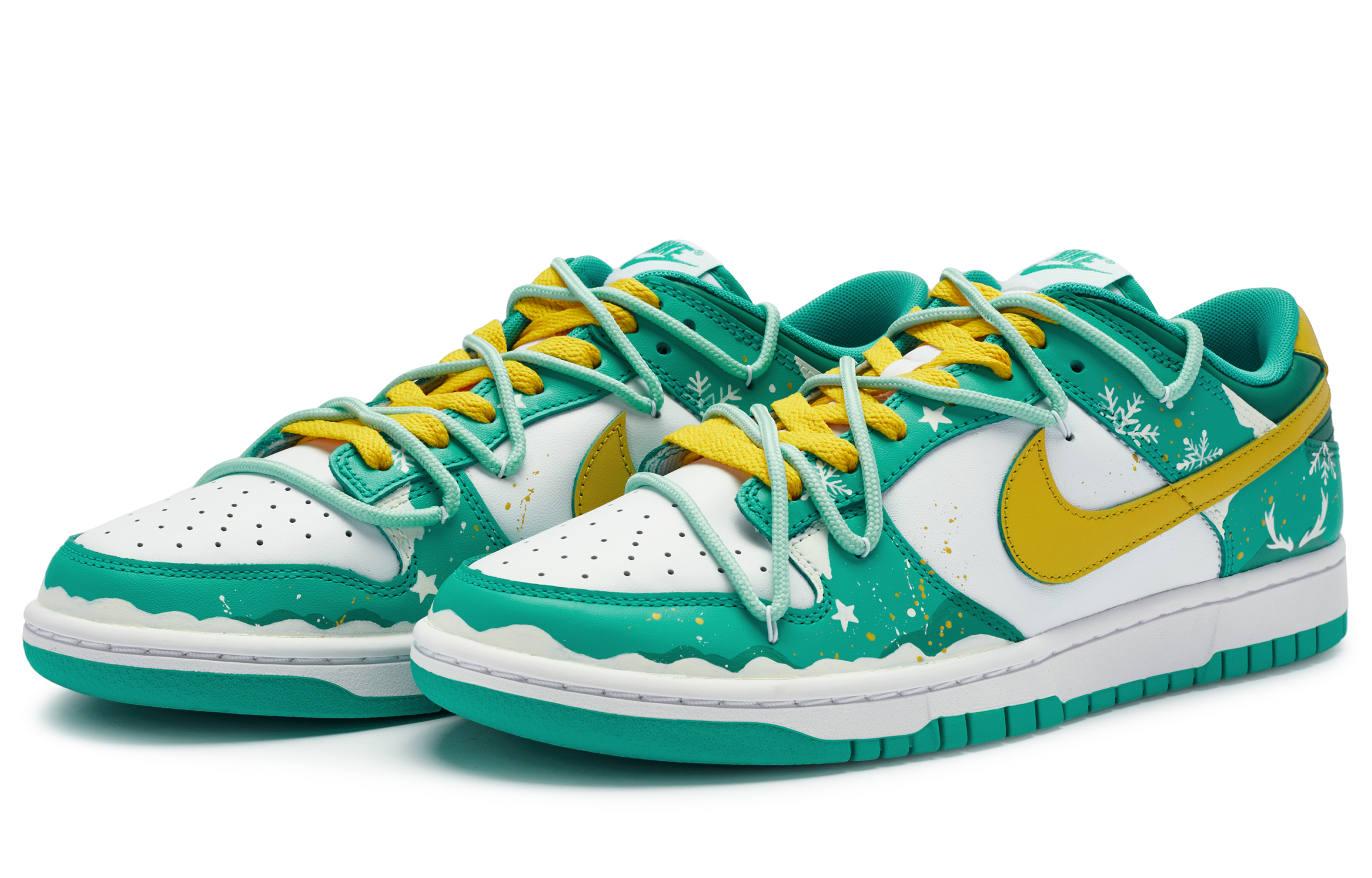 Lookbook ナイキ ダンク Low クリスマストナカイ (カスタム) DV0833-101-485192