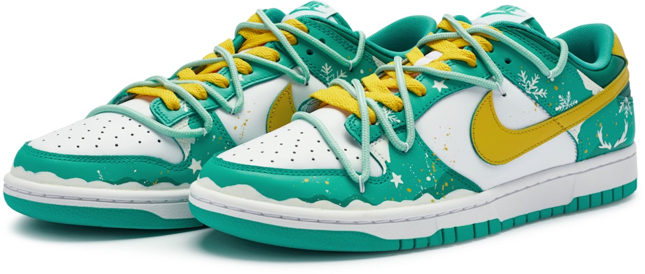 ナイキ ダンク Low クリスマストナカイ (カスタム) DV0833-101-485192 Lookbook ナイキ ダンク Low クリスマストナカイ (カスタム) DV0833-101-485192