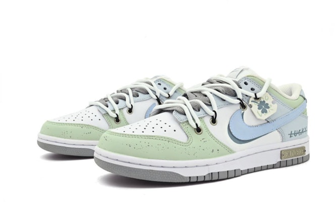 【訂製球鞋】Nike Dunk Low 幸運符號 四葉草 簡約 潑墨 解構 低筒 板鞋 男款 綠色 Lookbook 【訂製球鞋】Nike Dunk Low 幸運符號 四葉草 簡約 潑墨 解構 低筒 板鞋 男款 綠色