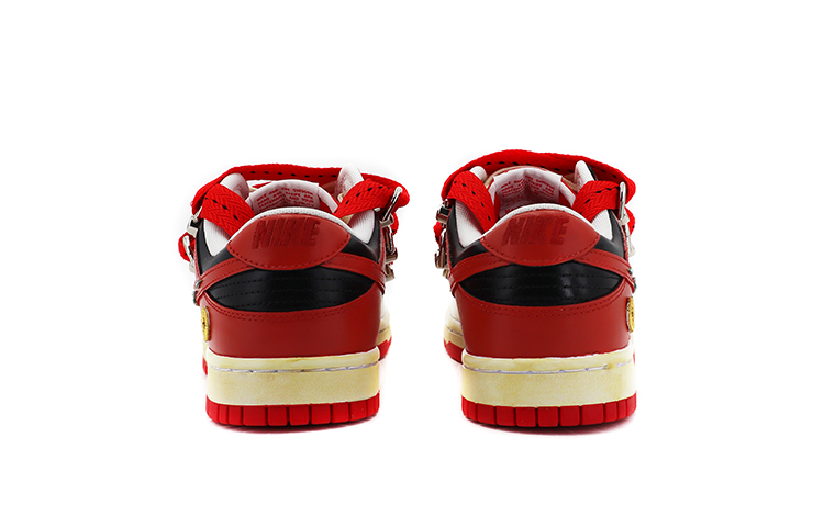 Shop 【定製球鞋】Nike Dunk Low Vibe風做舊 解構鞋帶 CNY虎年限定 3D燙印浮雕 中國風元寶 低幫 板鞋 男款 白紅