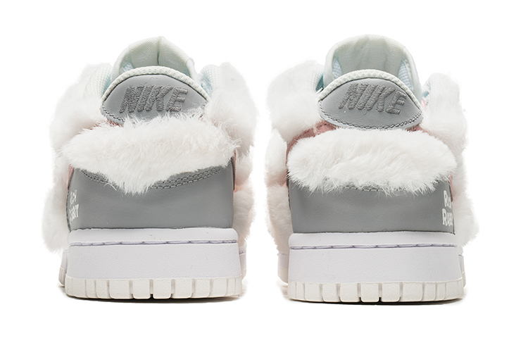 Shop 【定制鞋款】耐克Dunk低帮‘兔年’灰白款 DH9765-100(TeamB-女款新年毛绒兔)