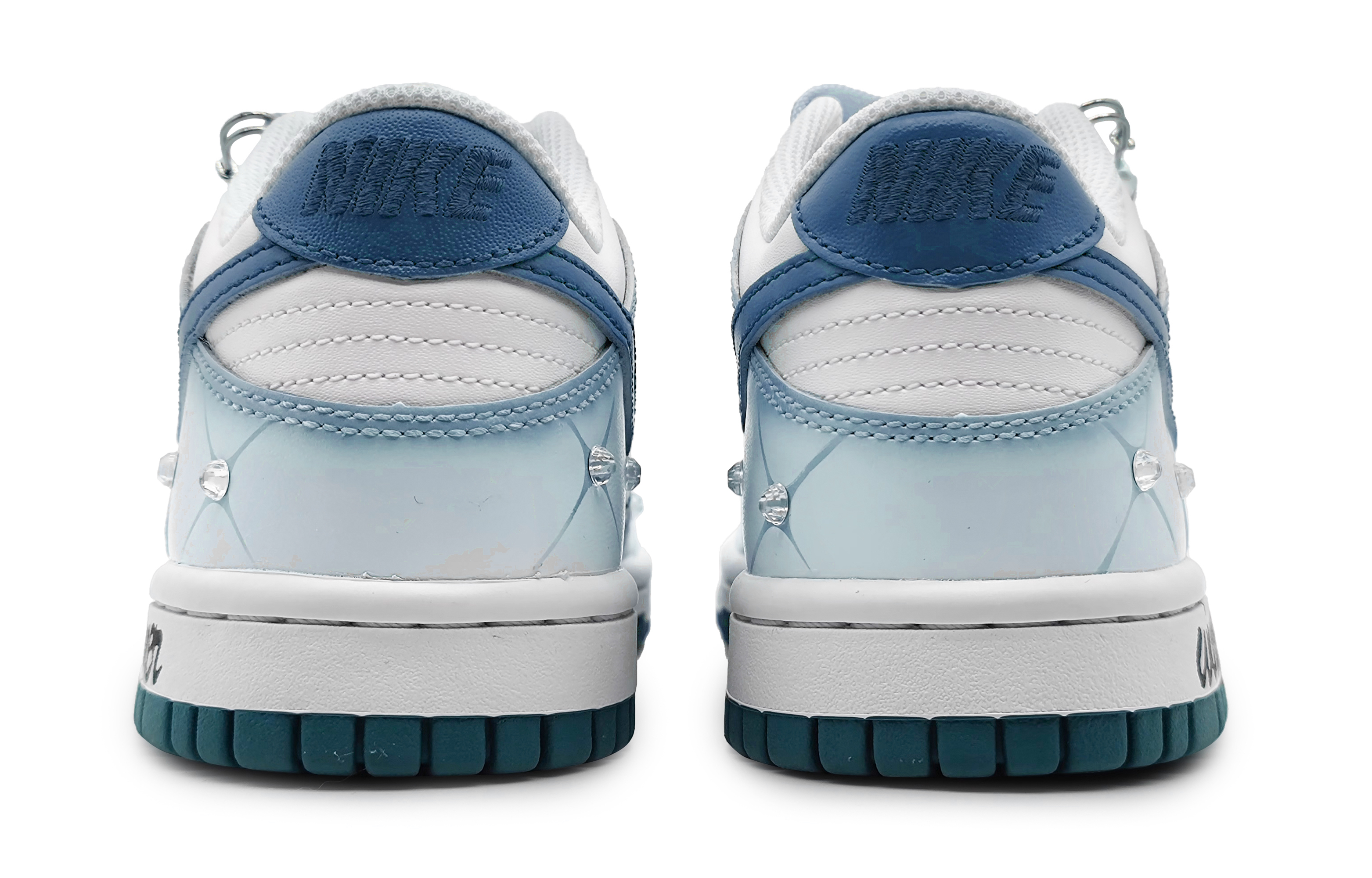 Purchase [カスタムシューズ] ナイキ ダンク ロー「クリスタルブルーグラデーション」 FD9911-101(Team16-碧蓝星辰)